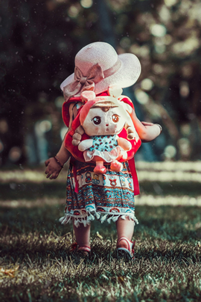 Align body, heart and mind with soul coaching, remote distance energy healing, inner child healing, power animal retrieval, healing with the five elements or guided journey with Shamanic Healer and Psychic Healing Medium, Tanya Morgan. This photo of a little girl with a backpack, walking into the distance is by Omid Armin on Unsplash.